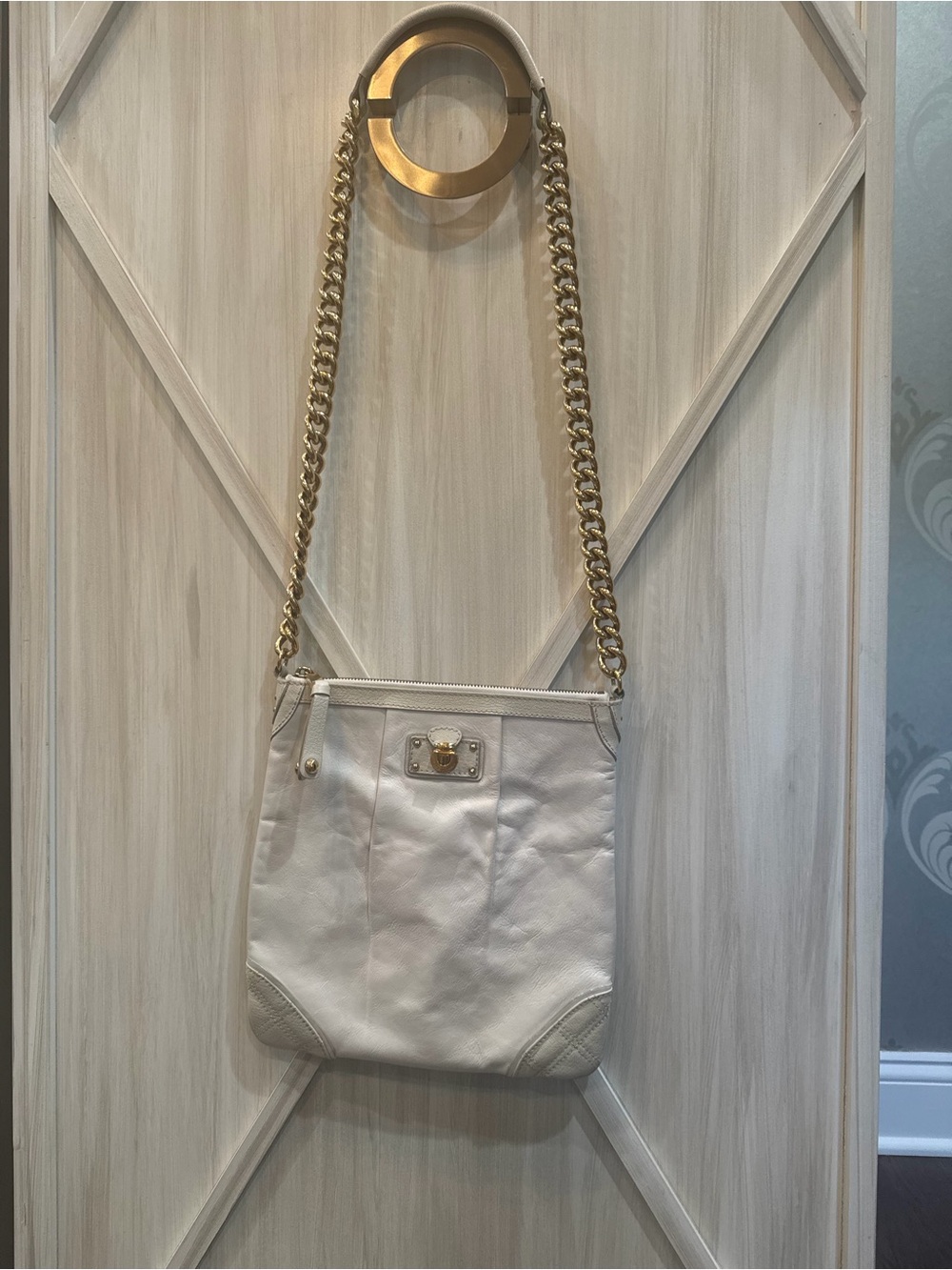 Marc Jacobs Leather Chain-Handle Crossbody Bag in Cream